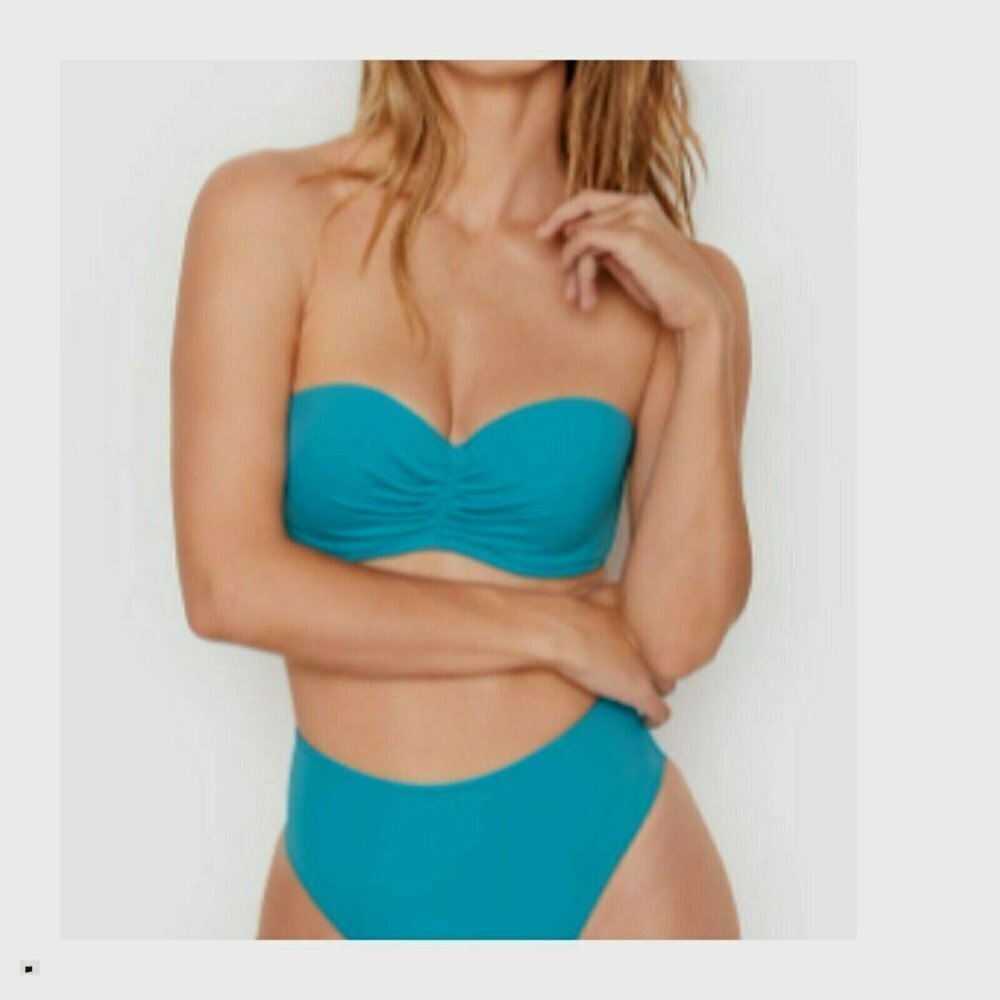 New Victoria's Secret Malta Bandeau Bikini Swim Top Wear Cosmo Blue Swimwear 32B